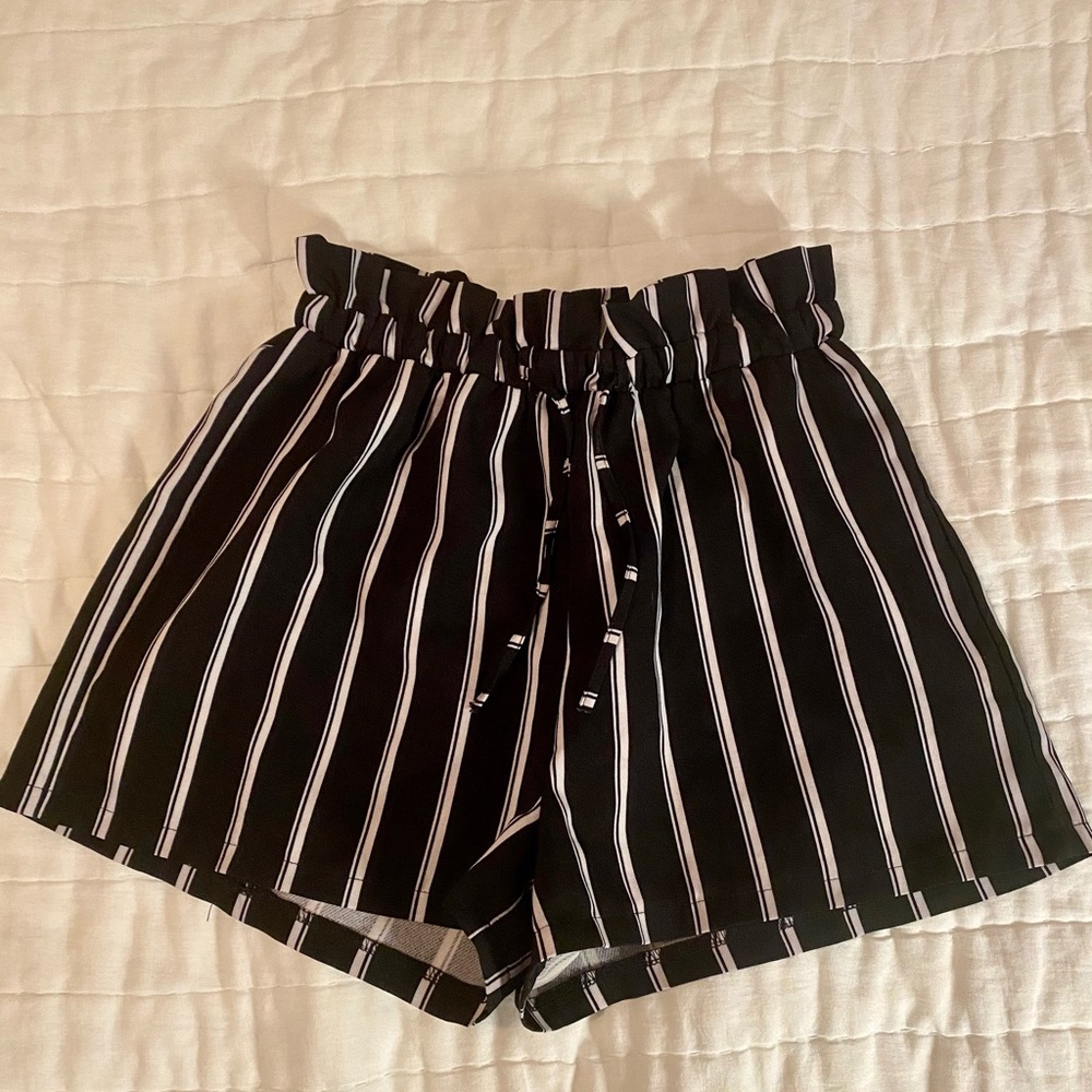 Striped drawstring shorts
